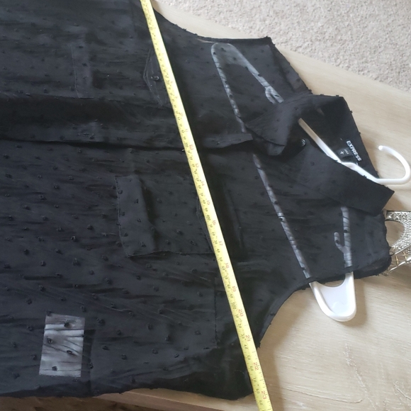 🌼Express sheer polka dot top - Picture 7 of 8